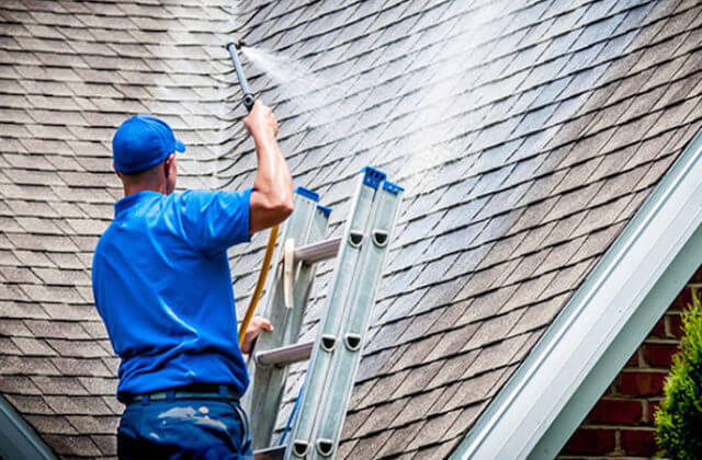 columbus roof cleaning
