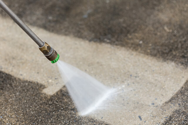 parking lot pressure washing in columbus